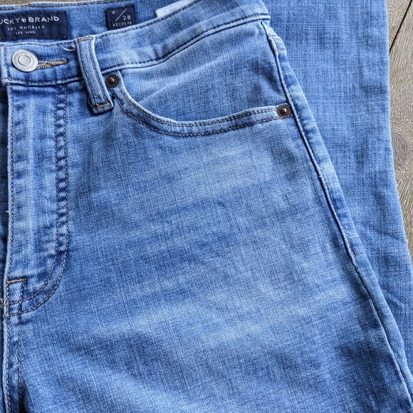 Lucky Brand High Rise Skinny Bridgette, Light Wash Distressed Jeans, Size 6/28 - Picture 4 of 9